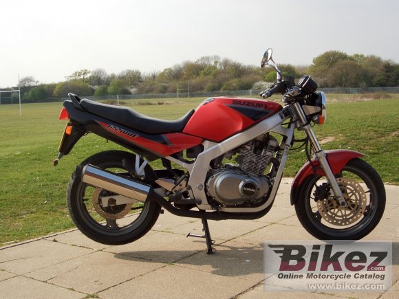 1999 Suzuki GS 500 E photo